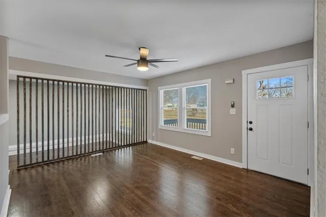 $229,000 | 1602 South Queen Ridge Way, Independence, MO 64050