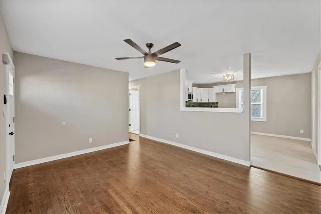 $229,000 | 1602 South Queen Ridge Way, Independence, MO 64050