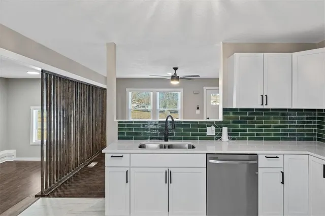 $229,000 | 1602 South Queen Ridge Way, Independence, MO 64050