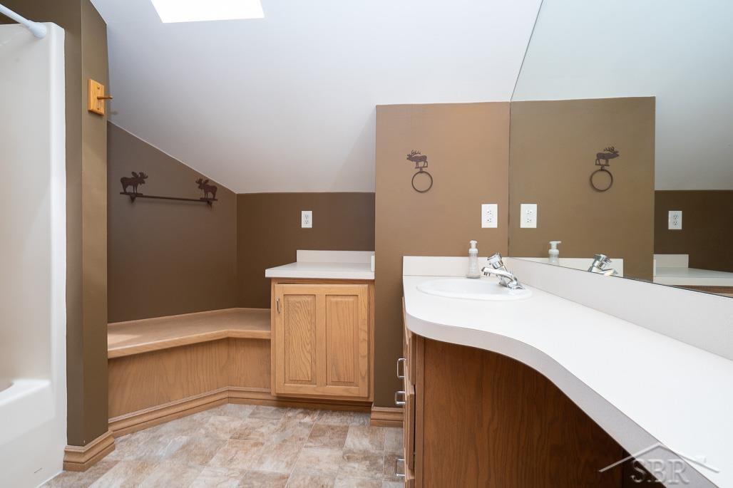 6400 Broughton Road St. Charles, MI 48655 - Photo 25 of 48 50043156-24.JPG
