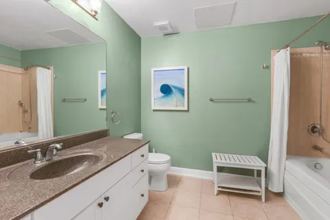 $444,000 | 849 North Franklin Street, Unit 1201, Chicago, IL 60610