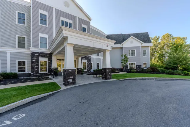 $724,900 | 10 Sally Sweets Way, Unit 104, Salem, NH 03079