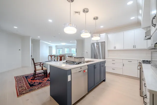 $724,900 | 10 Sally Sweets Way, Unit 104, Salem, NH 03079