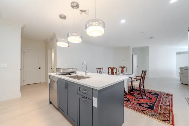 $724,900 | 10 Sally Sweets Way, Unit 104, Salem, NH 03079