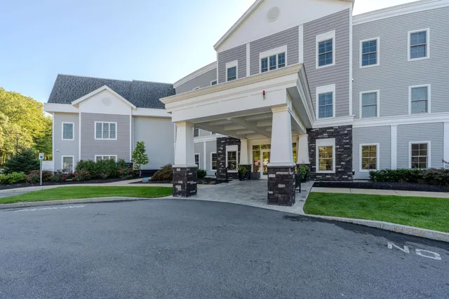 $724,900 | 10 Sally Sweets Way, Unit 104, Salem, NH 03079