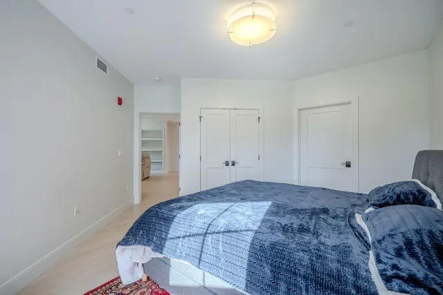 $724,900 | 10 Sally Sweets Way, Unit 104, Salem, NH 03079