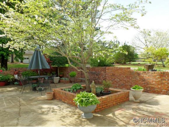 400 Kelly Road Forest City, NC 28043 - Photo 3 of 24 Gallery Image 3