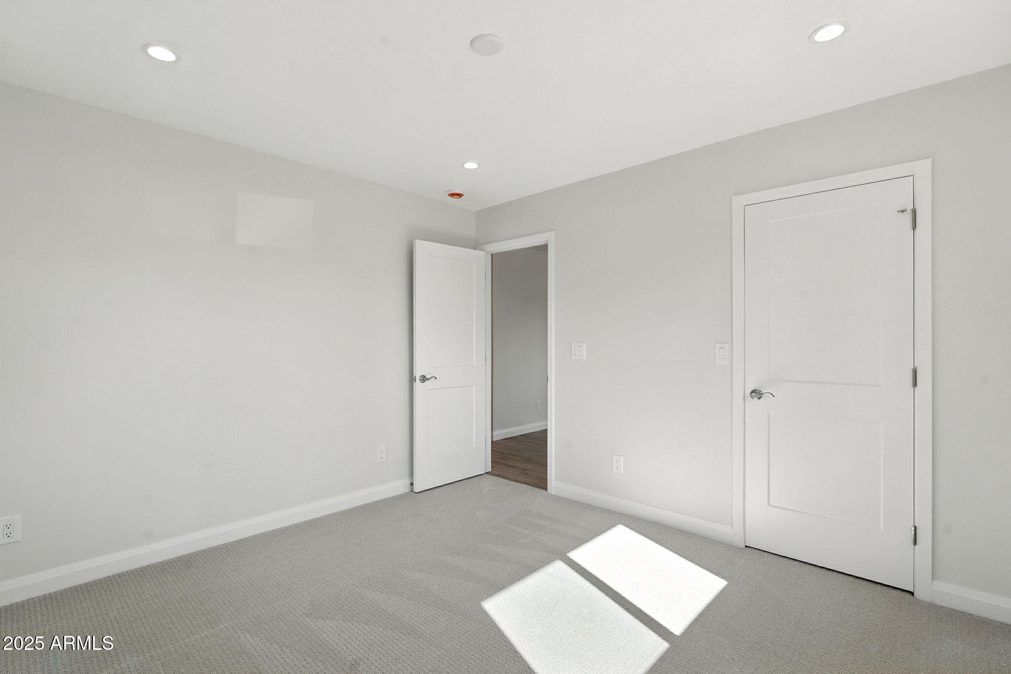 2814 North 51st Street Phoenix, AZ 85008 - Photo 28 of 50 a view of an empty room