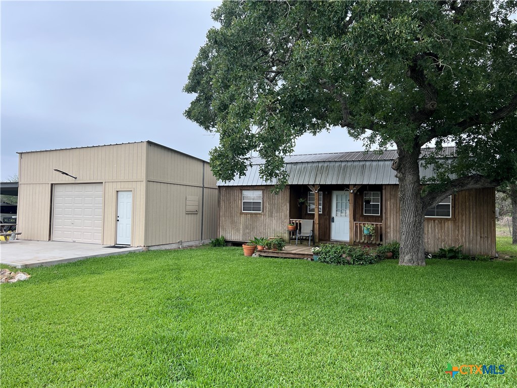 1385 Bego Road Goliad, TX 77963 - Photo 15 of 44 Guest house and Shop