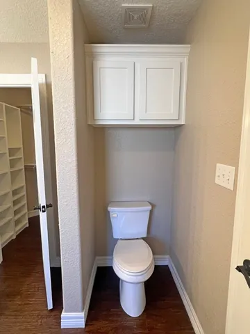 $269,500 | 4804 Tarpon Drive, Bay City, TX 77414