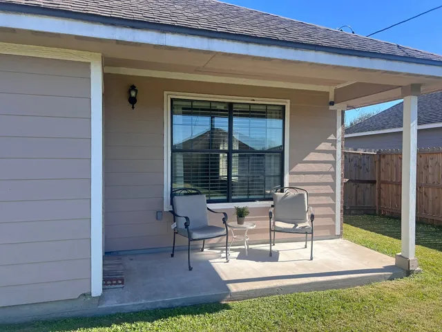 $269,500 | 4804 Tarpon Drive, Bay City, TX 77414