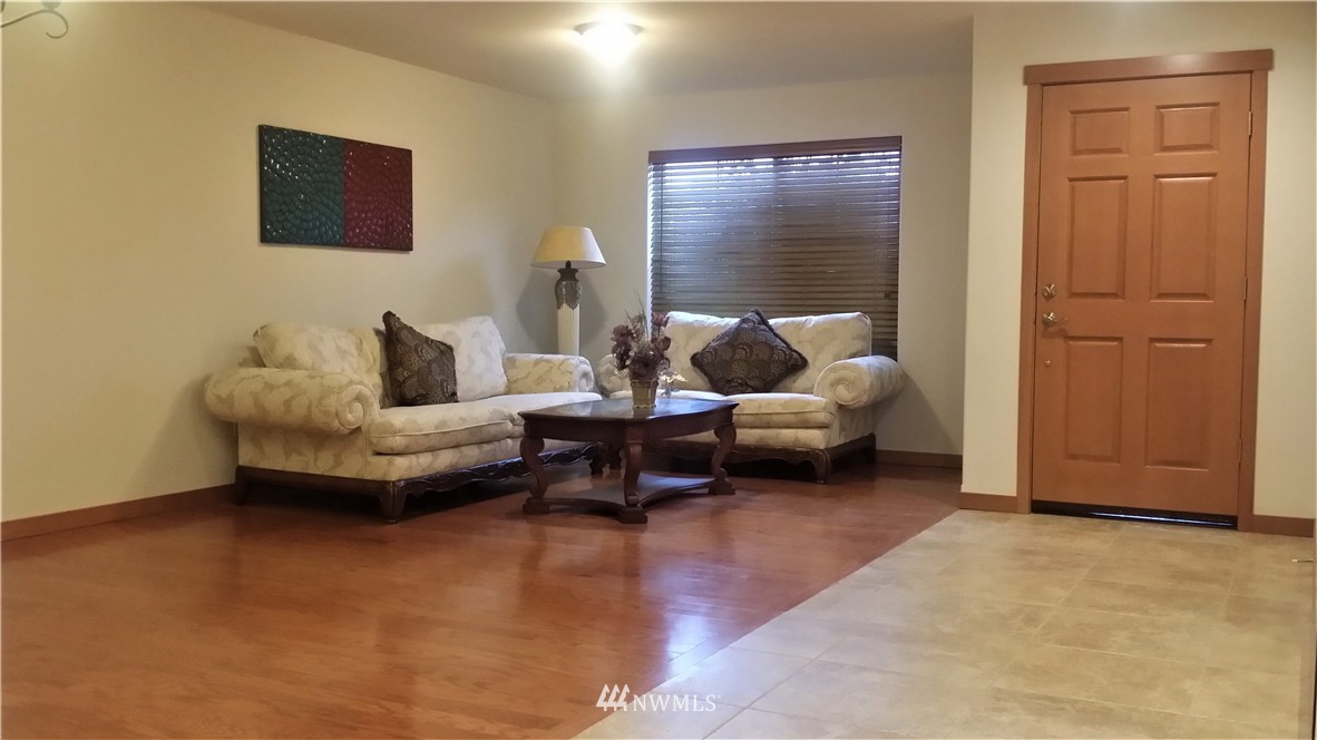 20818 9th Drive Southeast Bothell, WA 98021 - Photo 5 of 21