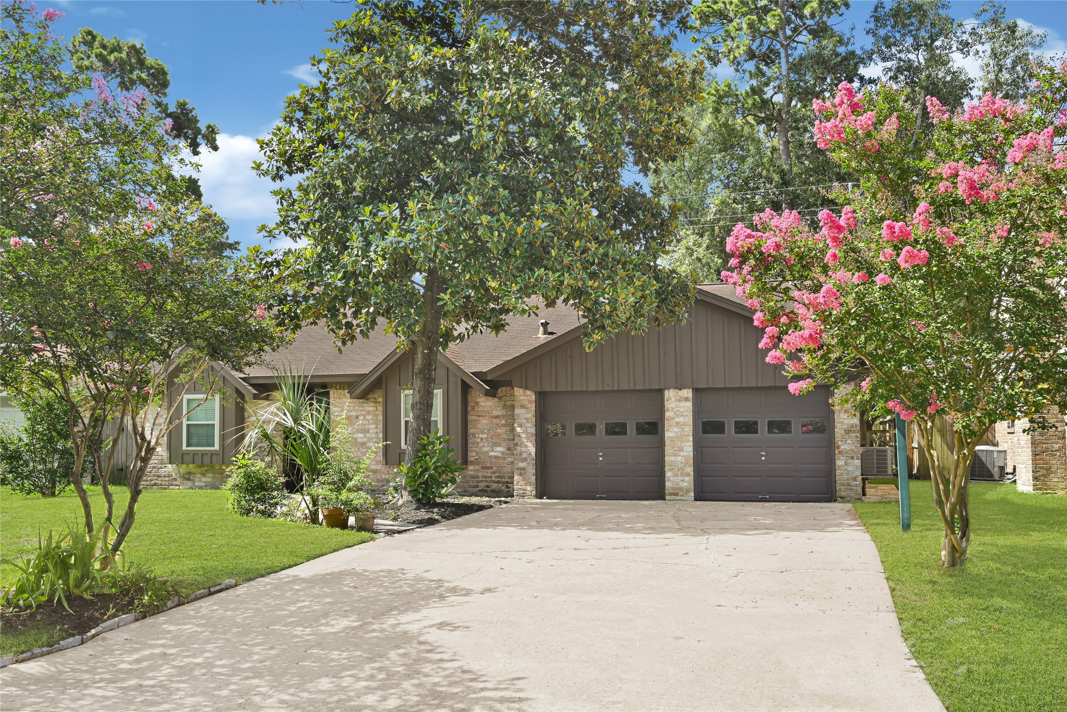 2426 Deasa Drive Spring, TX 77373 - Photo 2 of 27