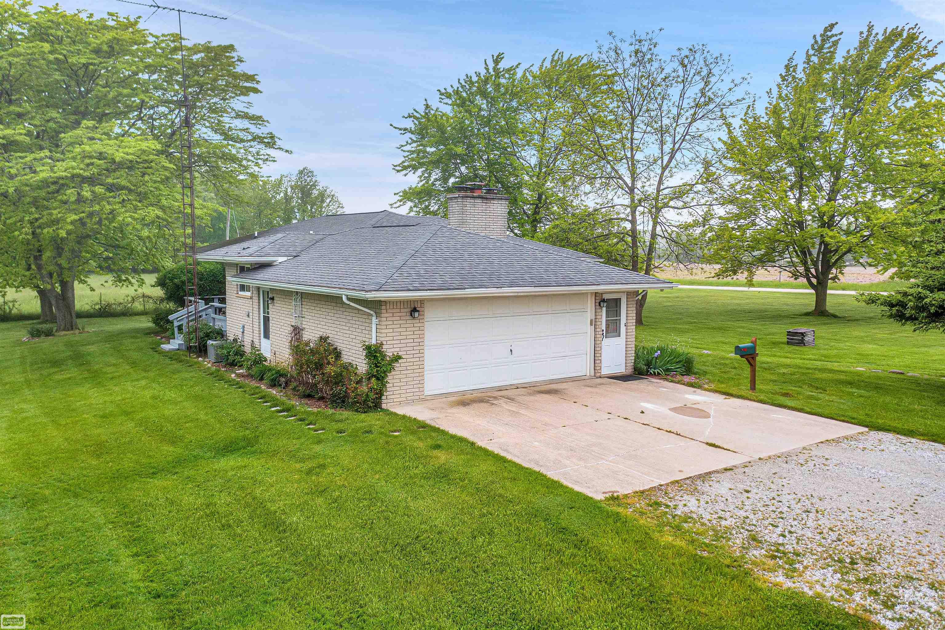 14555 Terry Road Allenton, MI 48002 - Photo 8 of 42 50142481-d2531339-f861-45b5-8516-cec0478a1ac6.JPG