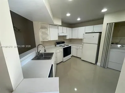 $1,800 | 1017 Washington Circle, Unit 1017H, Homestead, FL 33034