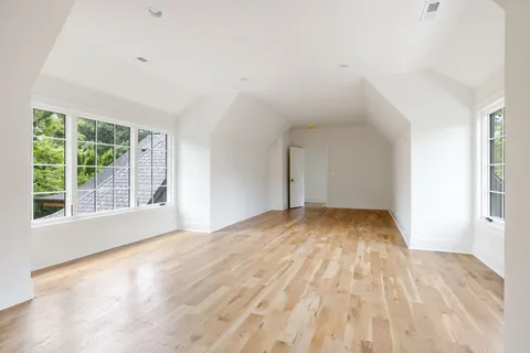 $6,750,000 | 2805 Tyne Boulevard, Nashville, TN 37215