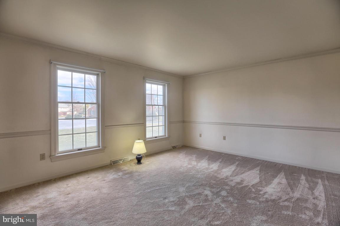 18 Draper Circle Lititz, PA 17543 - Photo 6 of 29