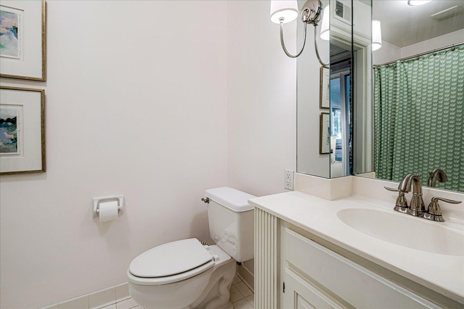4160 Tuckahoe Road Memphis, TN 38117 - Photo 26 of 39 a bathroom with a sink a toilet and shower