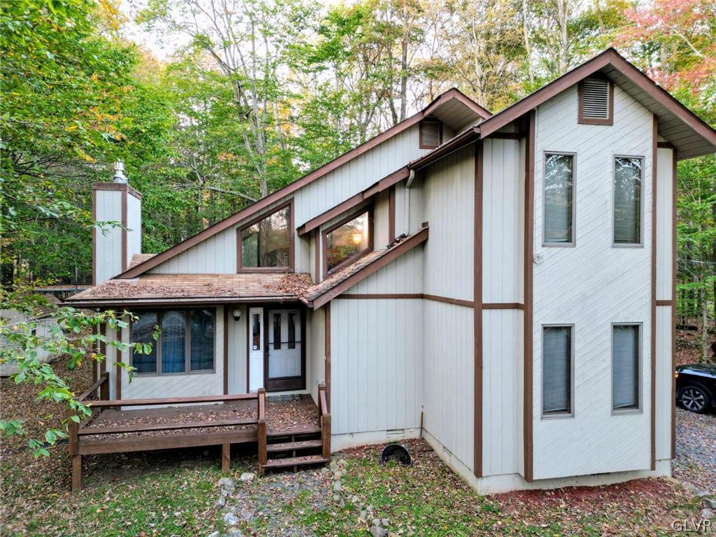 213 King Arthur Road Blakeslee, PA 18610 - Photo 2 of 44 Gallery Image 2