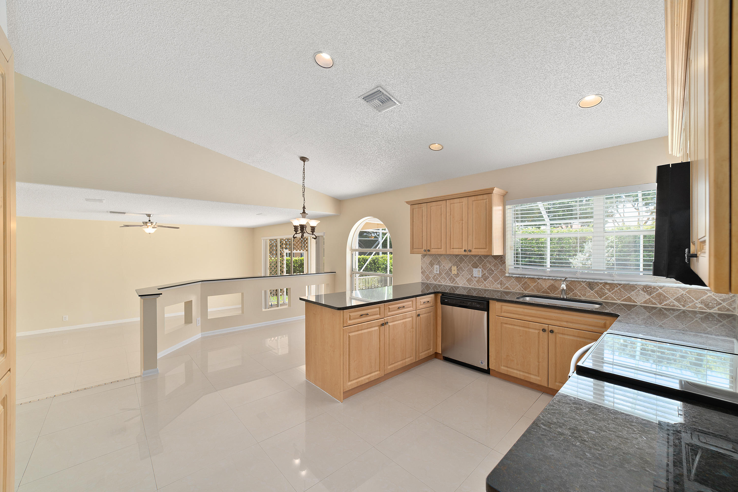 19554 Black Olive Lane Boca Raton, FL 33498 - Photo 13 of 40 19554 Black Olive Ln (13)