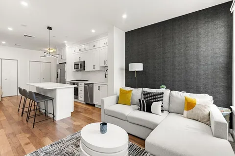 $5,295 | 45 1st Avenue, Unit F202, Boston, MA 02129