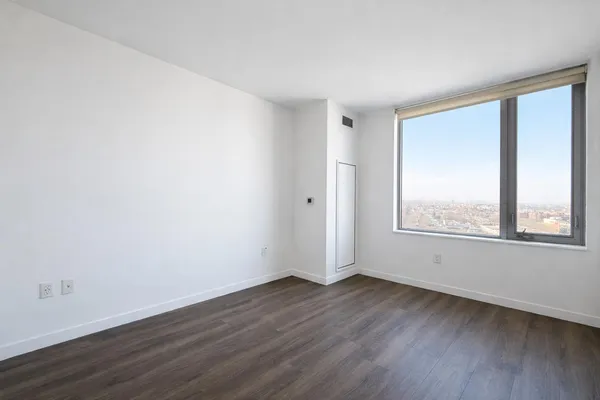 $4,995 | 1524 Sheepshead Bay Road, Unit 17K | Sheepshead Bay