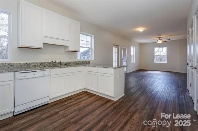 $1,300 | 17905 Delmas Drive, Unit 101, Cornelius, NC 28031