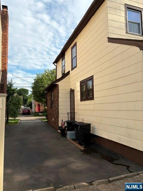 12 Ferncliff Road Bloomfield, NJ 07003 - Photo 9 of 49