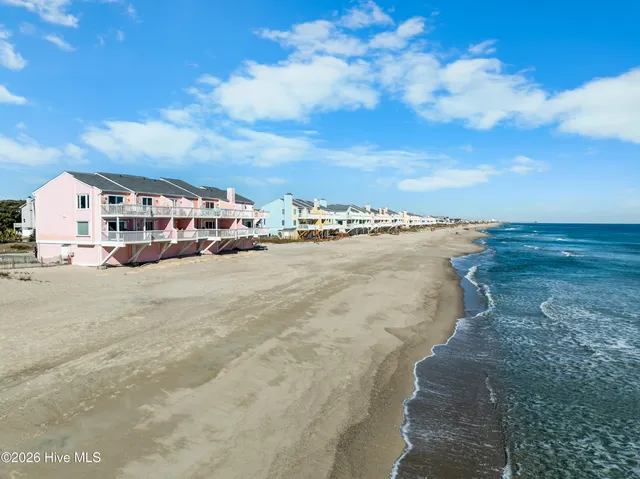 $450,000 | 1108 Sand Dollar Court, Kure Beach, NC 28449