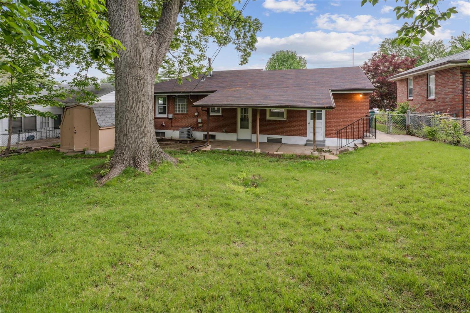 9235 Filibert Drive St. Louis, MO 63137 - Photo 18 of 18