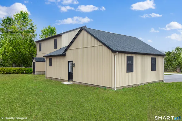 $529,000 | 4 Niewiarowski Road, Preston, CT 06365