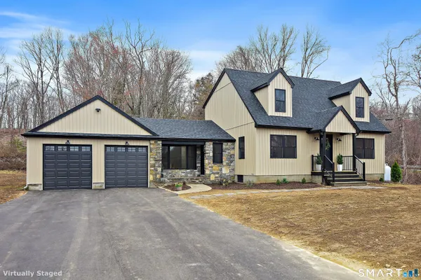 $529,000 | 4 Niewiarowski Road, Preston, CT 06365