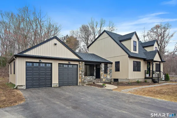 $529,000 | 4 Niewiarowski Road, Preston, CT 06365