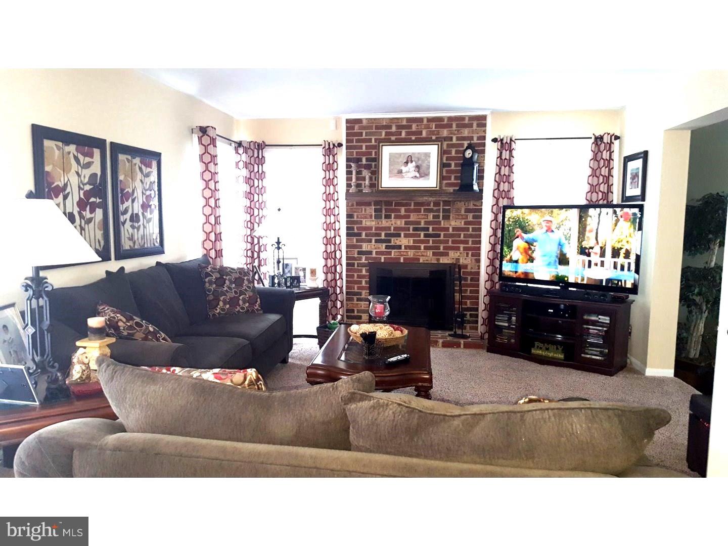 29 Spring Mill Drive Sewell, NJ 08080 - Photo 7 of 15 Living Room