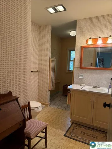 $409,000 | 166 Forest Drive, Nazareth, PA 18064