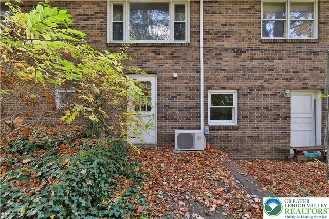 $409,000 | 166 Forest Drive, Nazareth, PA 18064