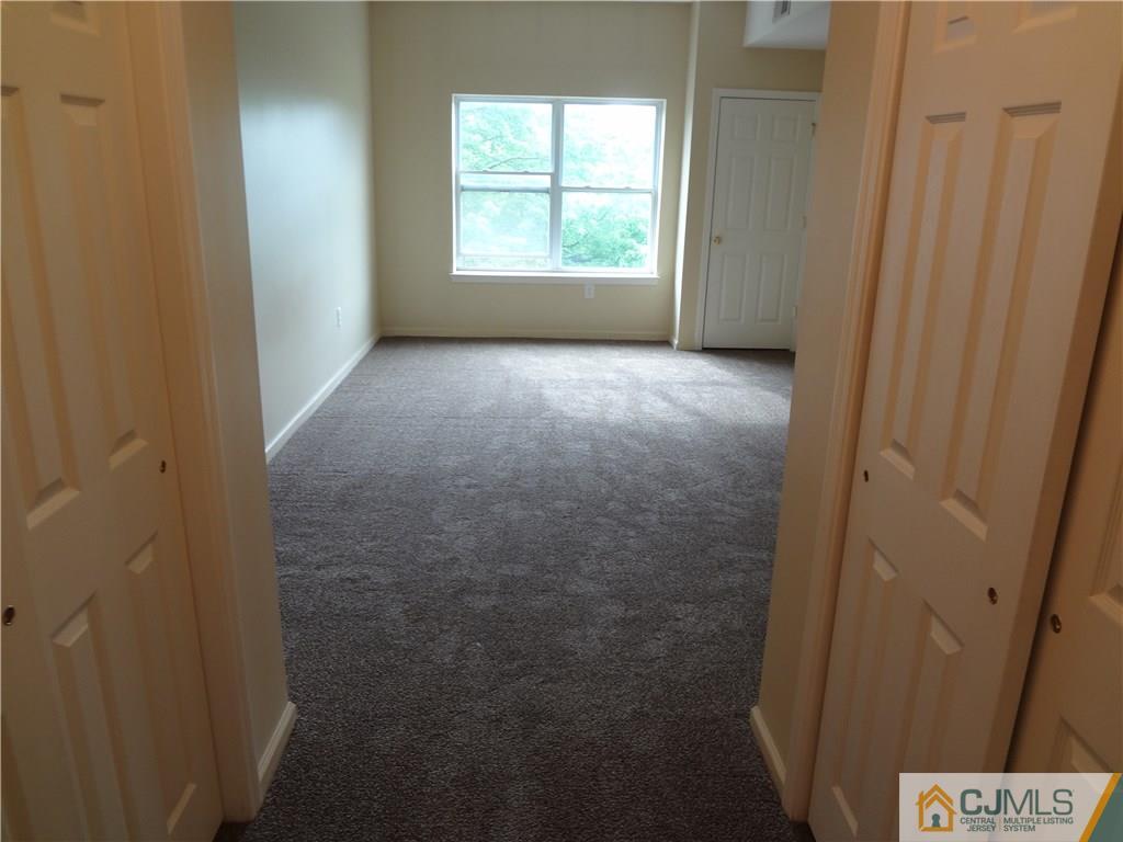 358 Rector Street, Unit 403 Perth Amboy, NJ 08861 - Photo 14 of 16 Gallery Image 14