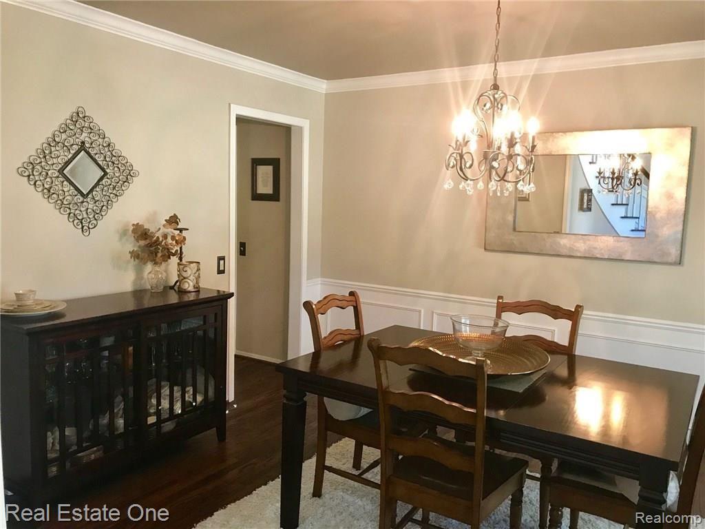 2196 Chippenham Chase Rochester Hills, MI 48306 - Photo 3 of 27