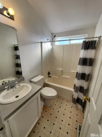 $334,900 | 4370 West Commander Drive, Winnemucca, NV 89445