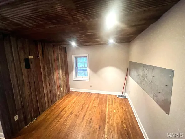 $2,400 | 355 Dietrich Road, Ballwin, MO 63021