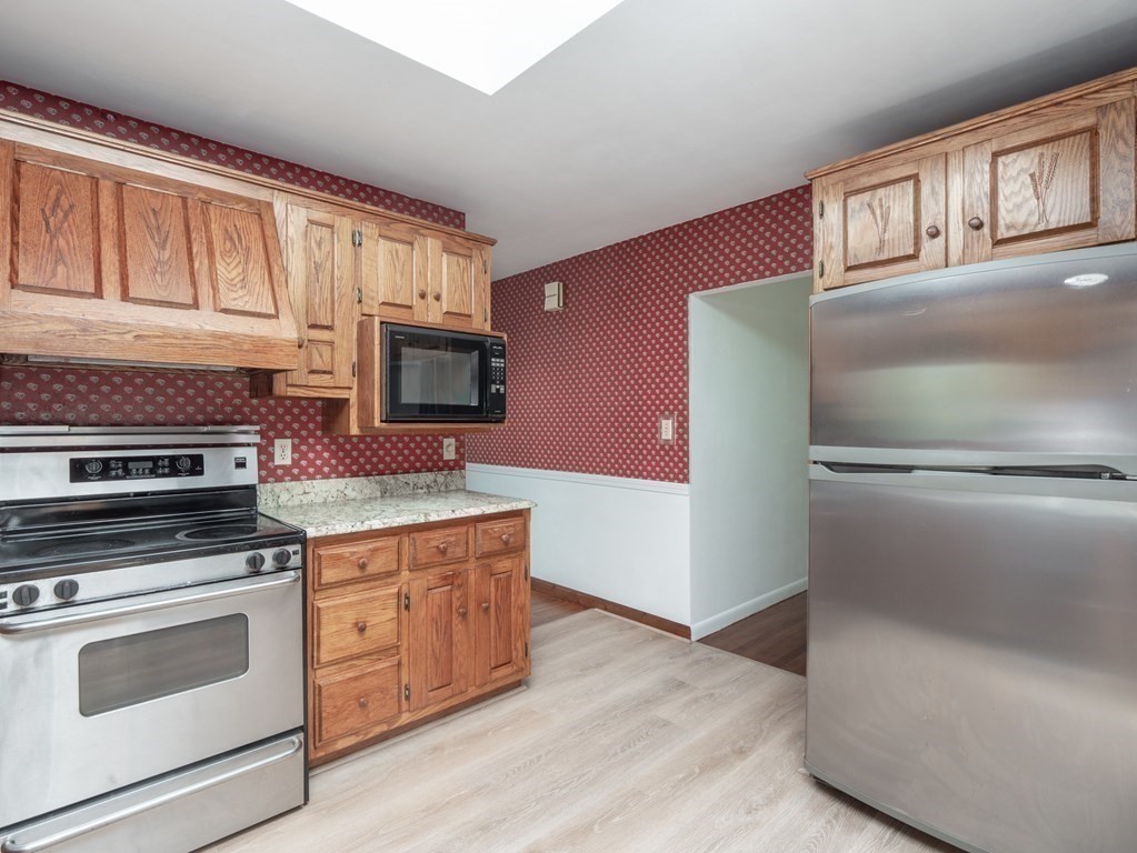 15 Endmoor Road Westford, MA 01886 - Photo 6 of 41 Gallery Image 6