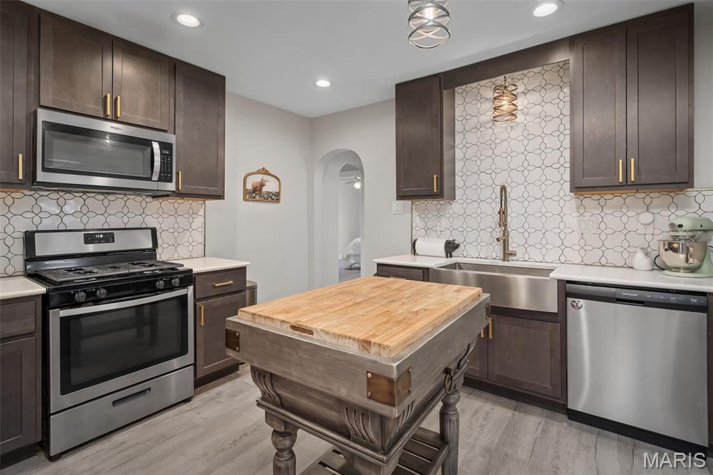 3746 Fee Fee Road Bridgeton, MO 63044 - Photo 11 of 33