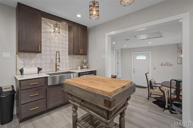 $275,000 | 3746 Fee Fee Road, Bridgeton, MO 63044