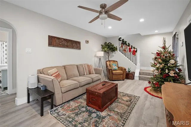 $275,000 | 3746 Fee Fee Road, Bridgeton, MO 63044