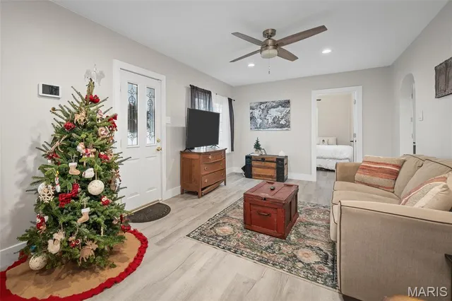 $275,000 | 3746 Fee Fee Road, Bridgeton, MO 63044