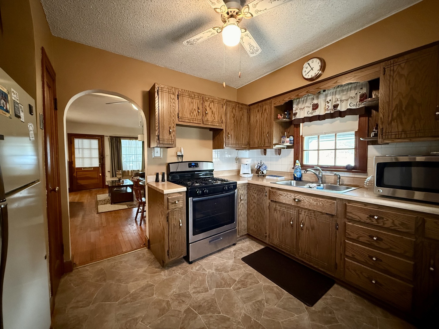 244 East Pierson Avenue Decatur, IL 62526 - Photo 5 of 19