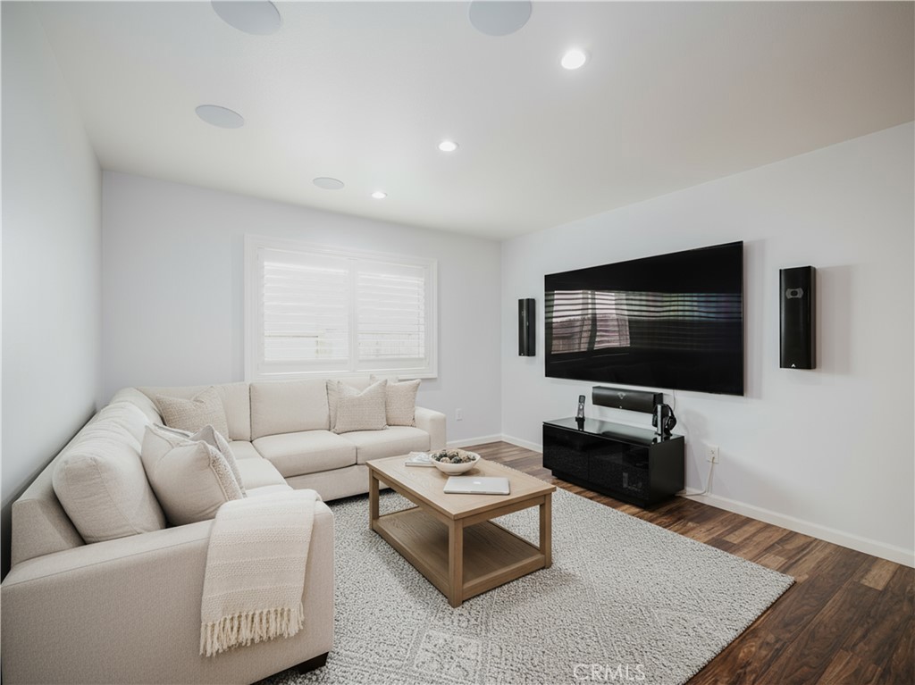 5330 Seabreeze Way Oxnard, CA 93035 - Photo 23 of 38 a living room with furniture and a flat screen tv