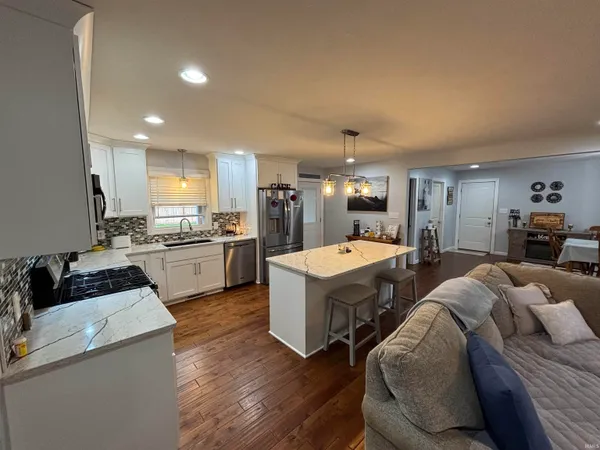 $299,900 | 225 Birch Drive, Grandview, IN 47615