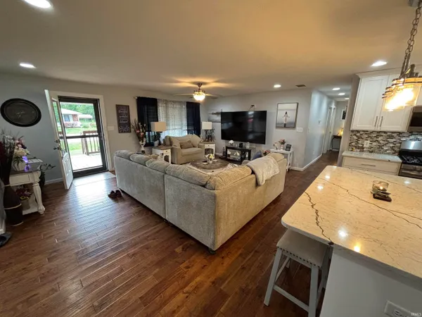 $299,900 | 225 Birch Drive, Grandview, IN 47615