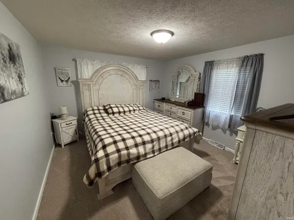 $299,900 | 225 Birch Drive, Grandview, IN 47615